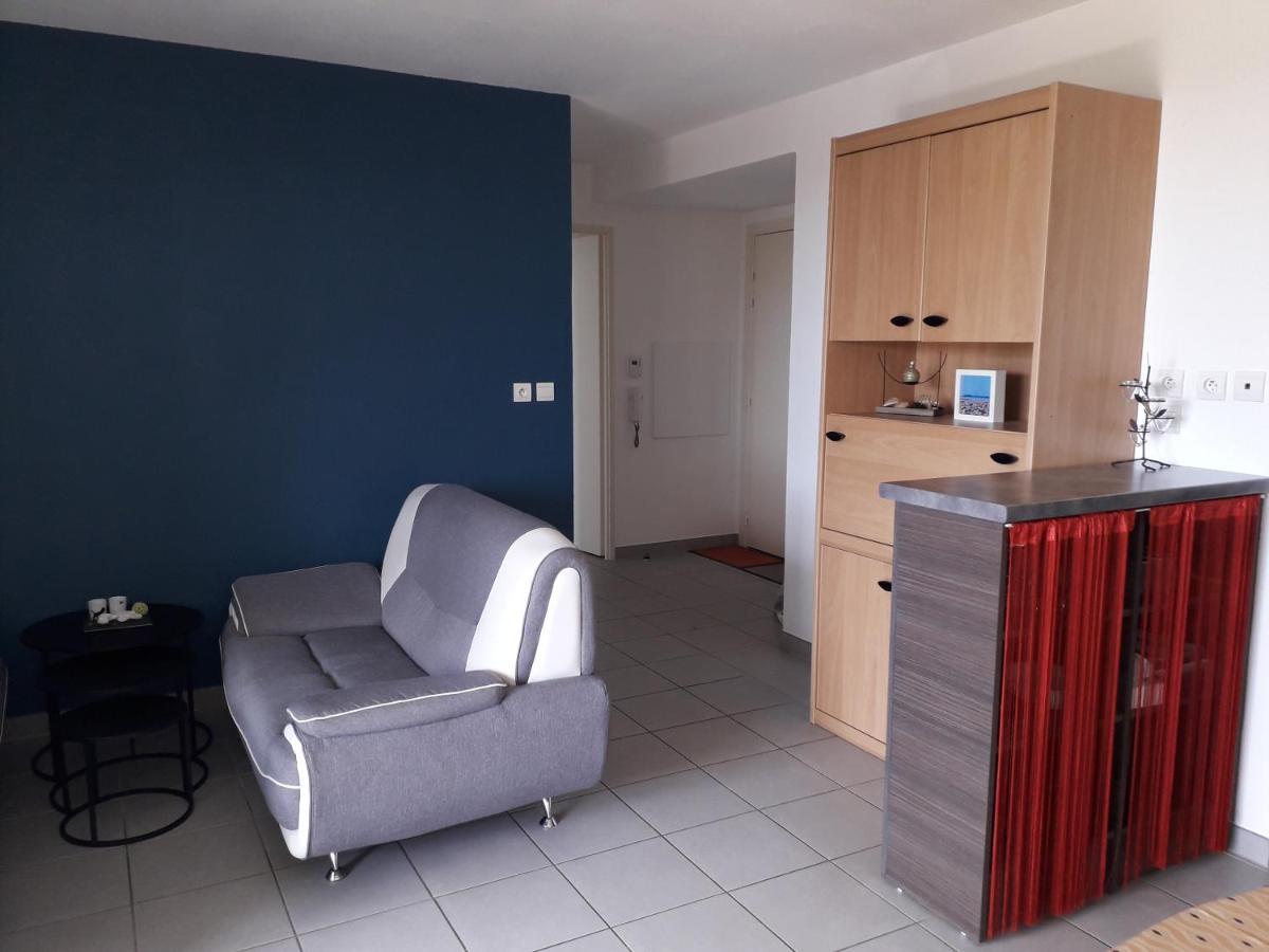 Bel Appartement En Residence Avec Parking Prive Arvert Exterior photo